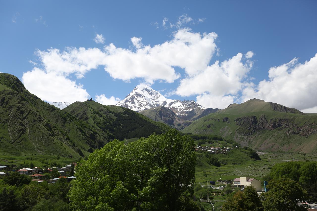 מלון Soncho Kazbegi מראה חיצוני תמונה