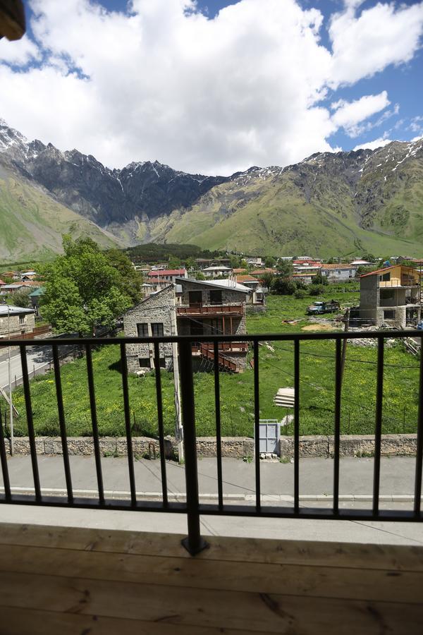 מלון Soncho Kazbegi מראה חיצוני תמונה